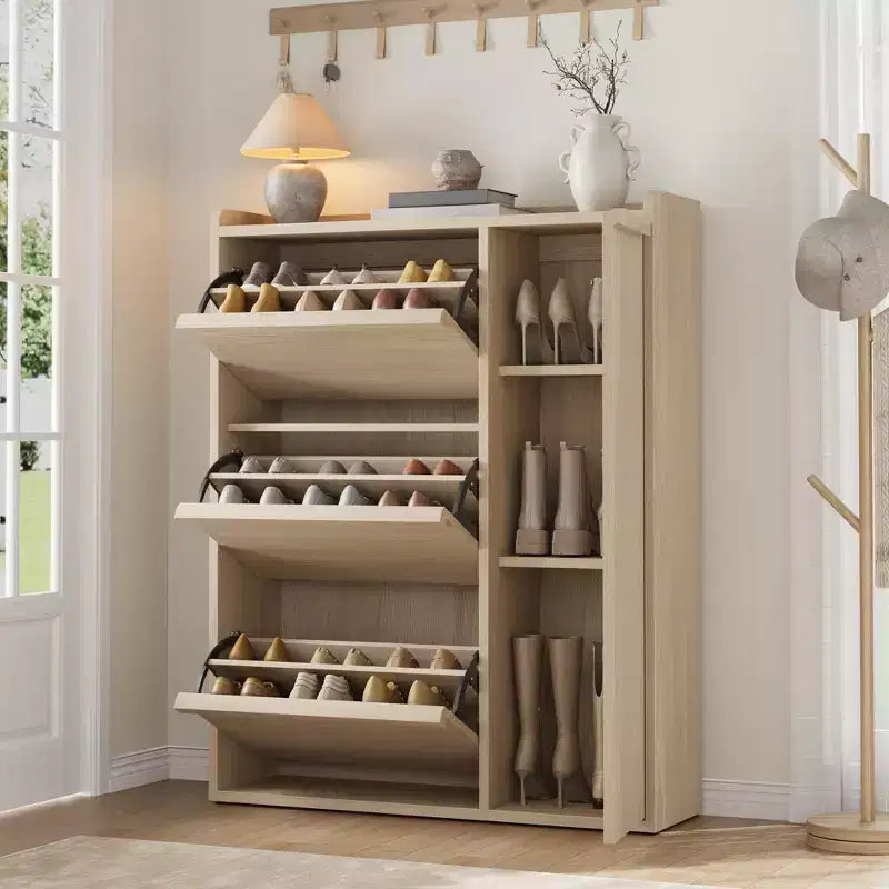 Meuble à chaussures basculant avec étagères en bois réglables, idéal pour les entrées, les couloirs et les salons comme solution de rangement de chaussures discrète.